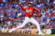 Deadspin | Reds' Hunter Greene stifles Cubs in 1-hit shutout