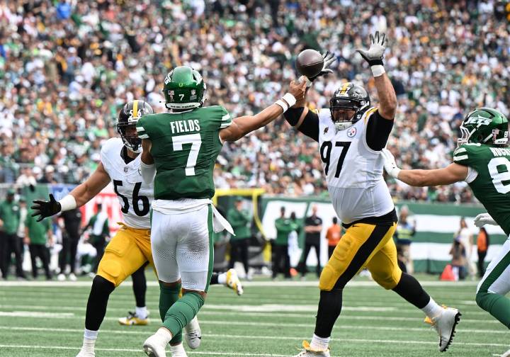 Joe Starkey: Chris Boswell, Jets miscues bail out horrifying Steelers defense
