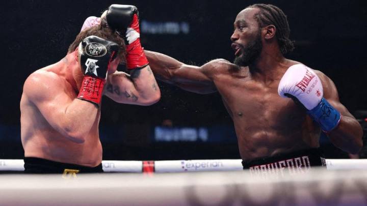 Canelo Álvarez cae por decisión unánime ante Terence Crawford