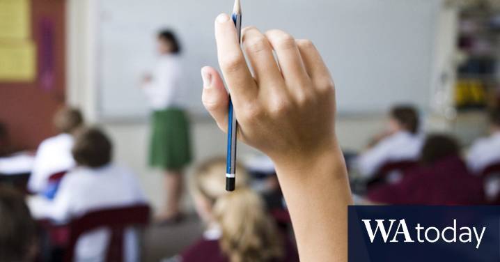 WA educators defend controversial one-year teaching degree after Victoria ban