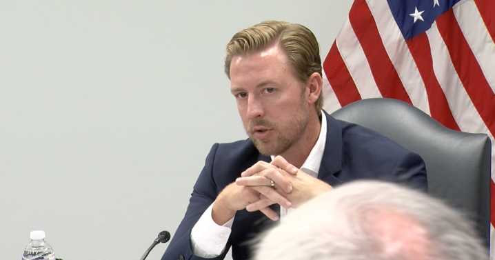 Walters threatens to pull certificates over teachers' social media posts