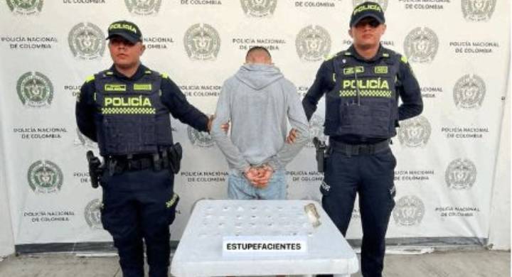 Capturan a hombre con 28 dosis de cocaína y una de marihuana en Gaira El detenido fue puesto a disposición de la Fiscalía por el delito de tráfico, fabricación y porte de estupefacientes.