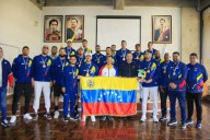 Selección nacional masculina de Voleibol arribó triunfante a Venezuela