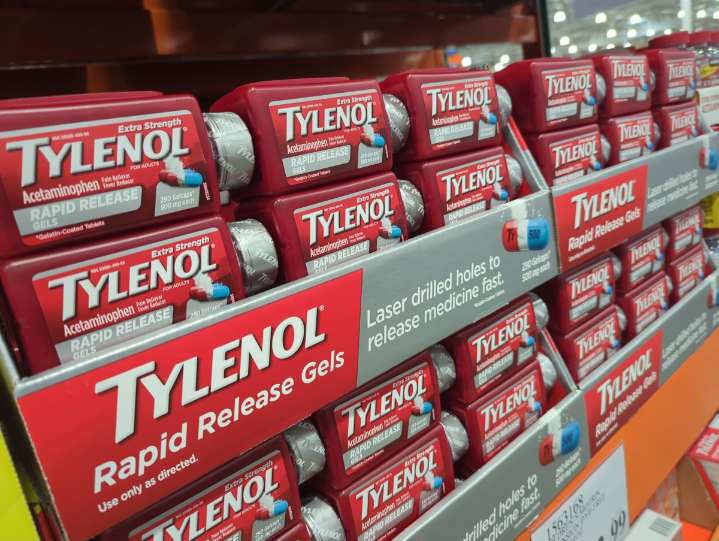 Administración de Trump prepara anuncio sobre vínculo entre uso de Tylenol en embarazadas y el autismo