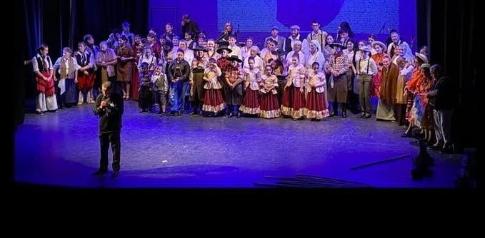 Con danza, música y charla, se despide el “Septiembre Cultural”