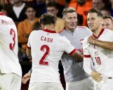 1-1. Cash ejerce de Lewandowski; Depay, sin récord