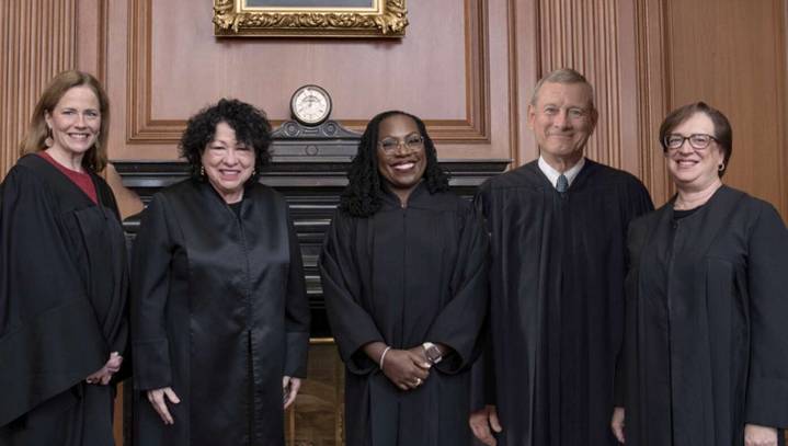 For First Time In History, Supreme Court Has 5 Female Justices