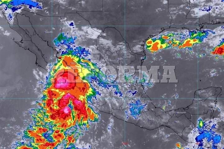 Se forma la tormenta 'Lorena' frente a costas de Colima