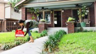 How Staging Flowers Can Boost Your Home's Resale Value (And Be Done Affordably)