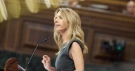 Álvarez de Toledo, ante la «demacrada» presidencia de Sánchez: «Ni el prófugo querrá hacerse una foto con él»