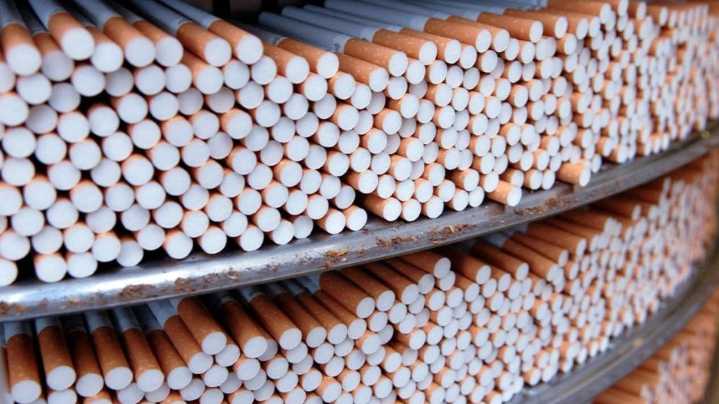 Tabacaleras advierten que alza de impuestos a cigarros podría disparar el contrabando y reducir ingresos fiscales
