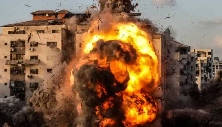 Israel destruye tercer edifico de gran altura en Gaza