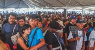 Retraso, alegría y expectativa en evento de Claudia Sheinbaum