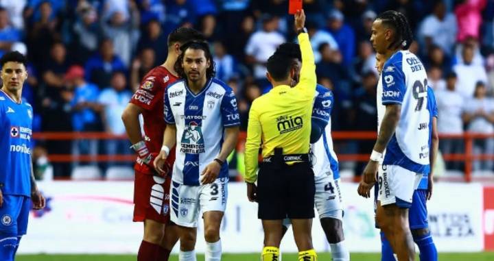 Comisión de Árbitros admite error en penalti a favor de Cruz Azul contra Pachuca