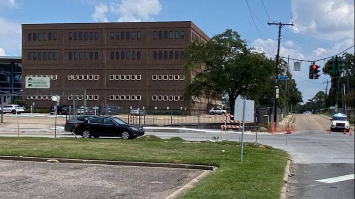 Officials evacuate Louisiana Workforce Commission office amid bomb threat