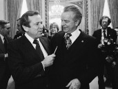 Shribman: Could our leaders pass citizenship test?