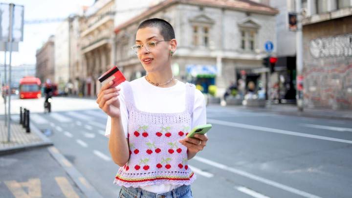Millennial’s Eye-Opening Take on Gen Z’s ‘Extravagant’ Spending Goes Viral