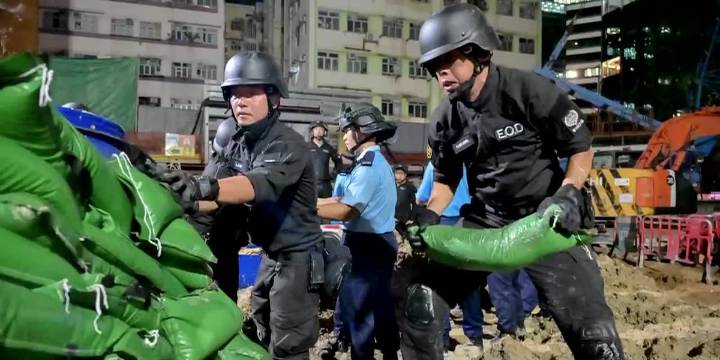 Thousands evacuated in Hong Kong after discovery of large US