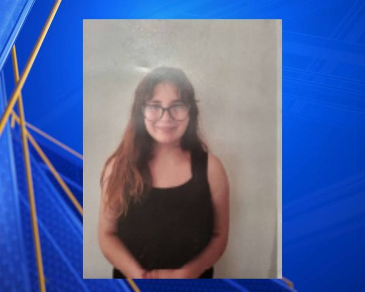 Bakersfield police search for missing 16