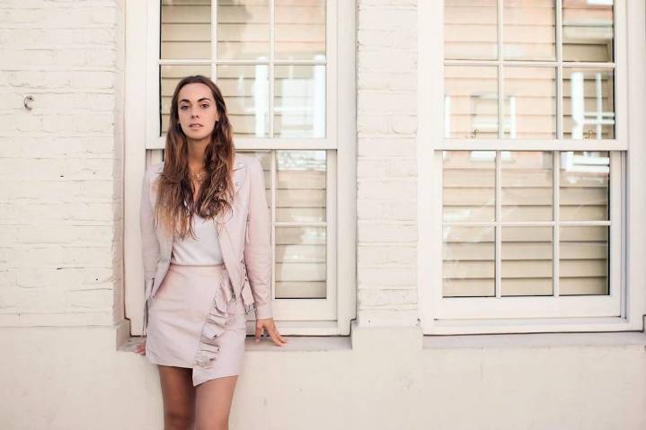 “Cómo los hiciste sentir...” Alcanzó la cresta de la ola rodeada de celebridades, pero un evento doloroso la despertó