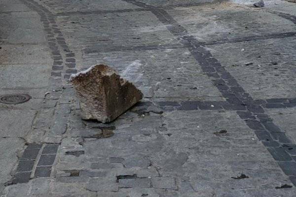 La piedra de Roca y la piedra de Milei