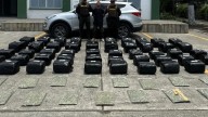 Así cayó más de media tonelada de drogas en vías del Valle del Cauca: Policía capturó a dos personas; una era una mujer con 13,5 kilos en la maleta
