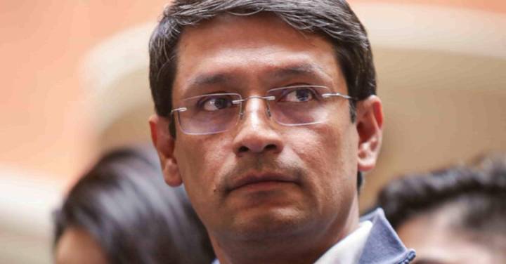 El lío de Camilo Romero por la ausencia de su abogado en pleno juicio: ¿qué viene para el precandidato presidencial?
