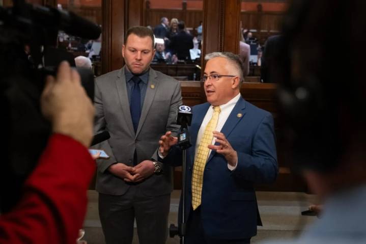 Republicans question use of pension funds in CT Sun proposal