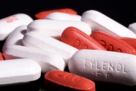 Tylenol rechaza afirmación de Trump sobre su uso