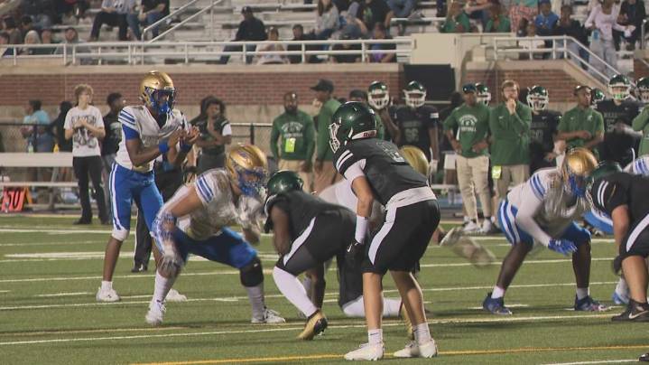 Phantoms extend win streak to 51, while Chapman's 5 tds helps Crabbers roll past Wolverines