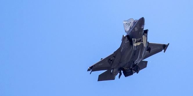 Ministro de Defensa dice que EEUU "triplicó" vuelos de aviones espías "contra" Venezuela