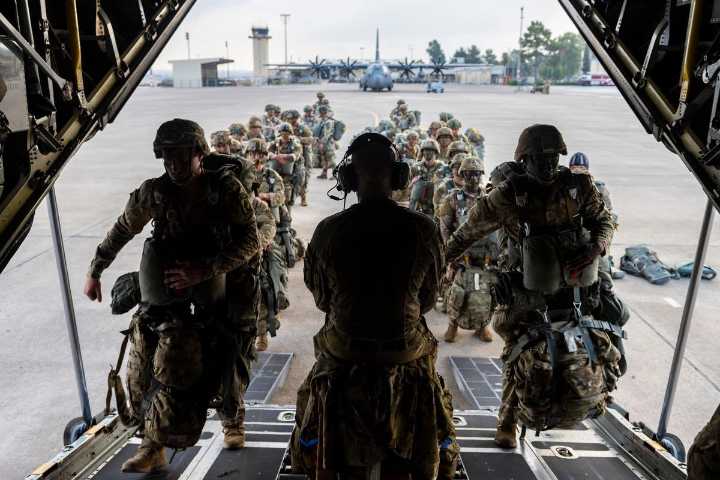 Trump afirma que ejército de EU realizó tercer ataque contra embarcación con drogas