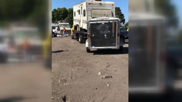 Residentes frustrados ante desalojo en el Columbus Park en San José