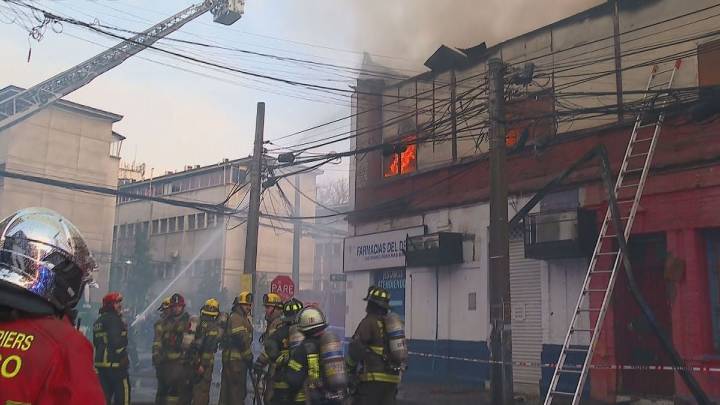 Incendio afecta a locales comerciales en Independencia