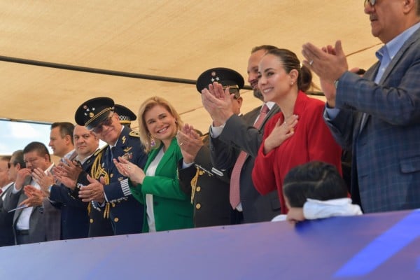 Así fue el recorrido del desfile por el 215 Aniversario de la Independencia