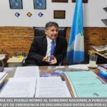 Formosa intima a la nación a promulgar y...