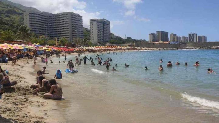 Continúa la búsqueda del joven desaparecido en una playa de La Guaira