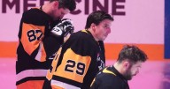 Marc-Andre Fleury receives emotional farewell in final game with Penguins
