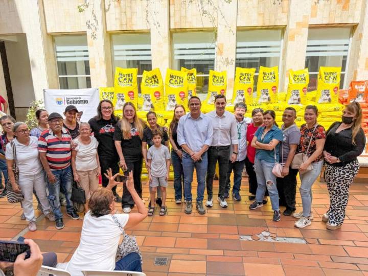 Entregan más de 9 toneladas de alimento para mascotas rescatadas en Cúcuta