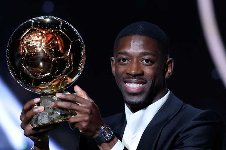 Ousmane Dembélé, delantero del PSG, gana su primer Balón de Oro