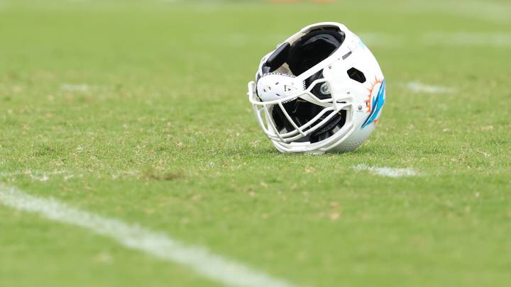 Dolphins held a players-only meeting after Week 1 loss to Colts