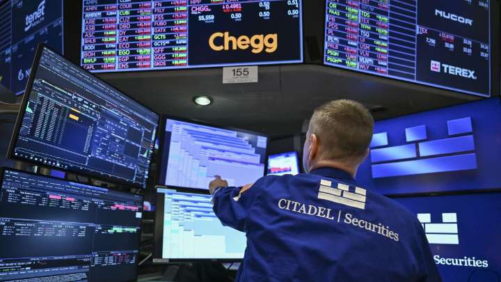 Why Trump wants companies to report earnings less frequently