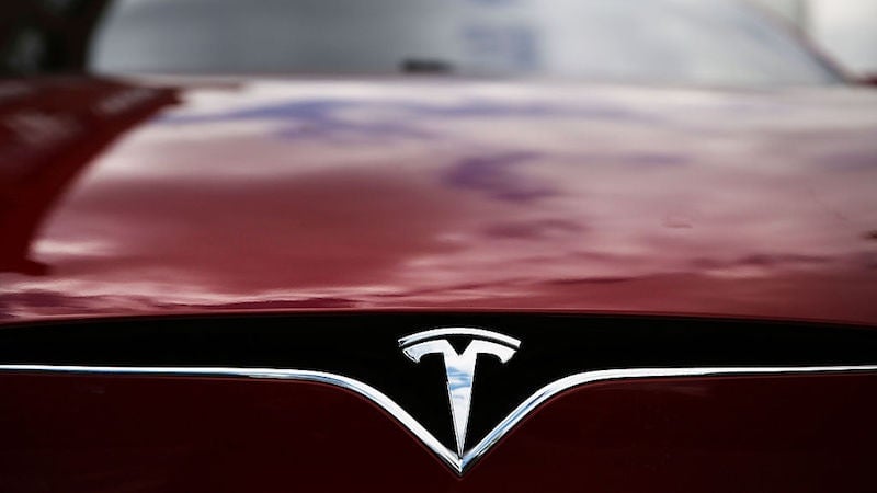 Feds Launch Investigation Into Faulty Tesla Doors