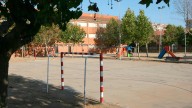 Despiden a una maestra de preescolar tras ser sorprendida atanado a un niño a una silla