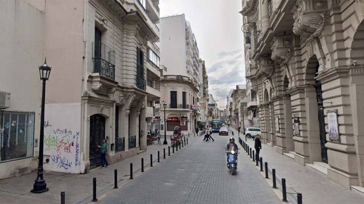 Robo en un geriátrico del centro: entró por una ventana, se llevó un celular y lo detuvieron