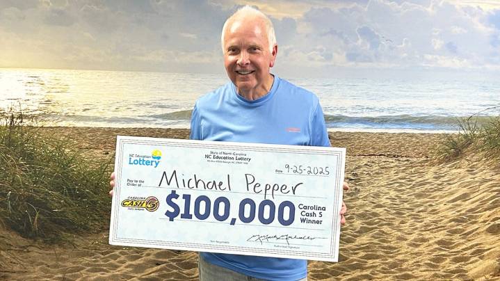 Wilmington man cashes in on big NC lottery win