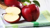 What Happens When You Begin Your Day Eating An Apple On Empty Stomach