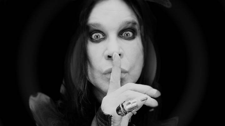El hijo de Ozzy Osbourne desmiente los rumores y las teorías de la conspiración en torno a la muerte de su padre