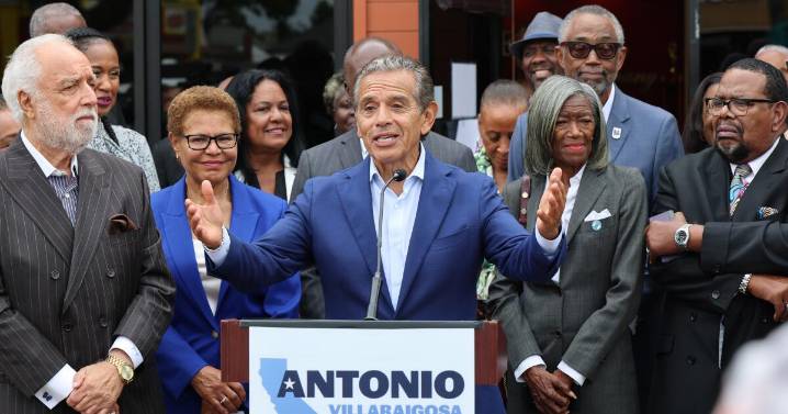 Letters to the Editor: Mayor Bass’ endorsement of Antonio Villaraigosa for governor is bad for her image