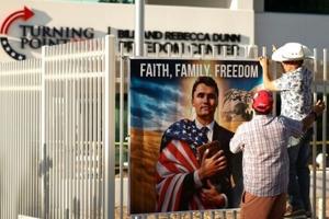 Trump will lead high-profile lineup honoring Charlie Kirk at Arizona service